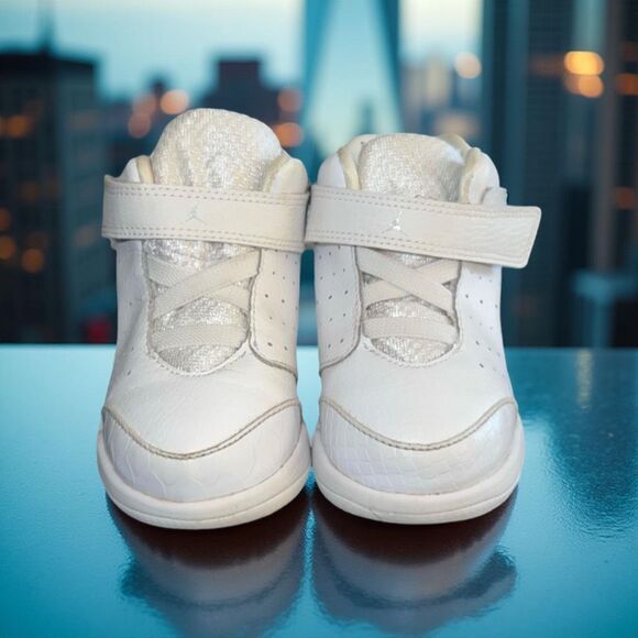 2015 Baby Nike 819540-101 Jordan Flight Tradition Platinum Triple White Size 8C - Picture 1 of 8